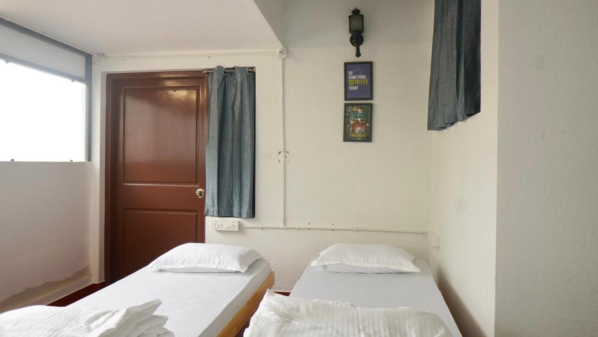 Roambay - Gokulam Hostel Mysore Exterior foto