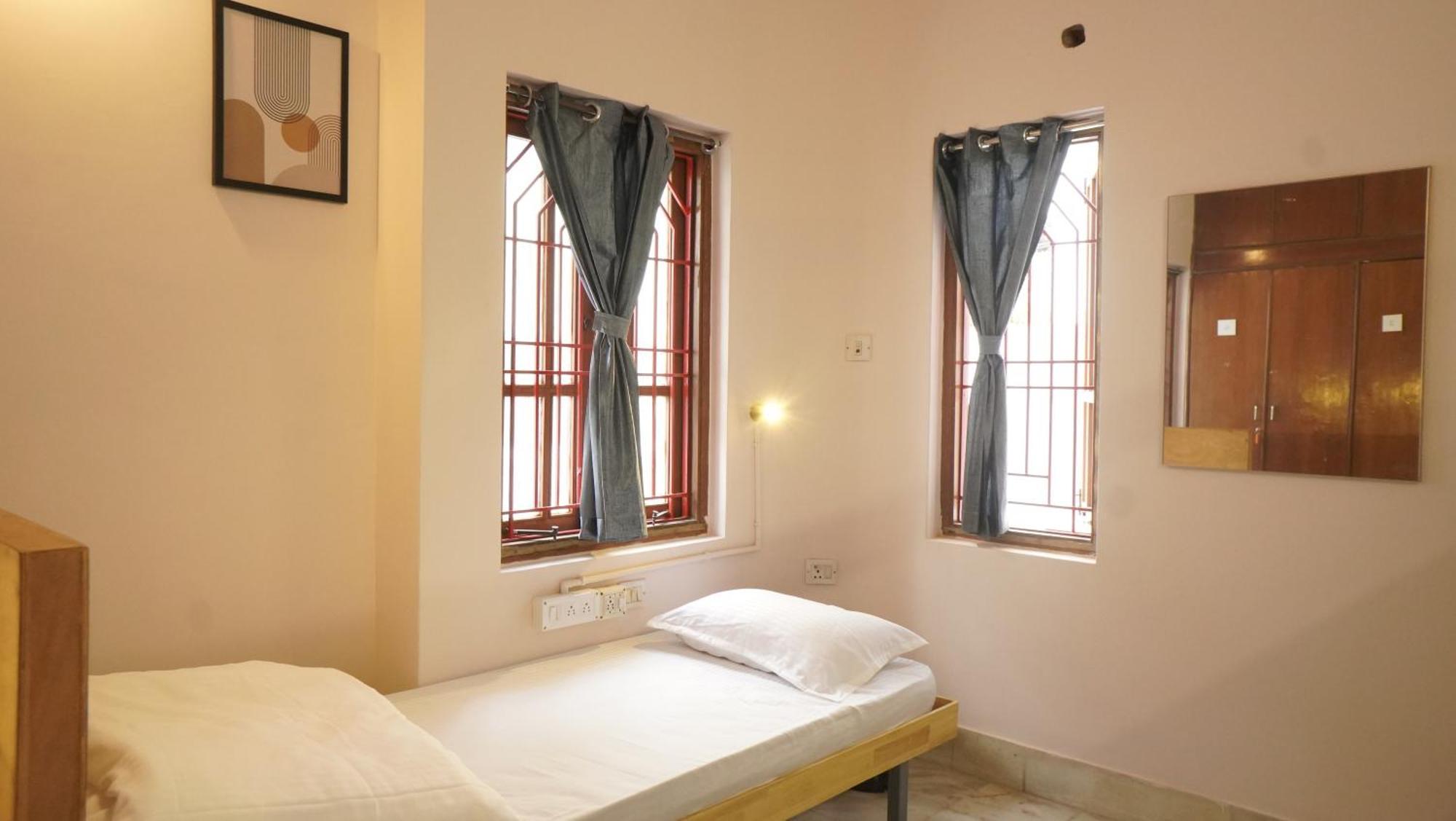 Roambay - Gokulam Hostel Mysore Exterior foto
