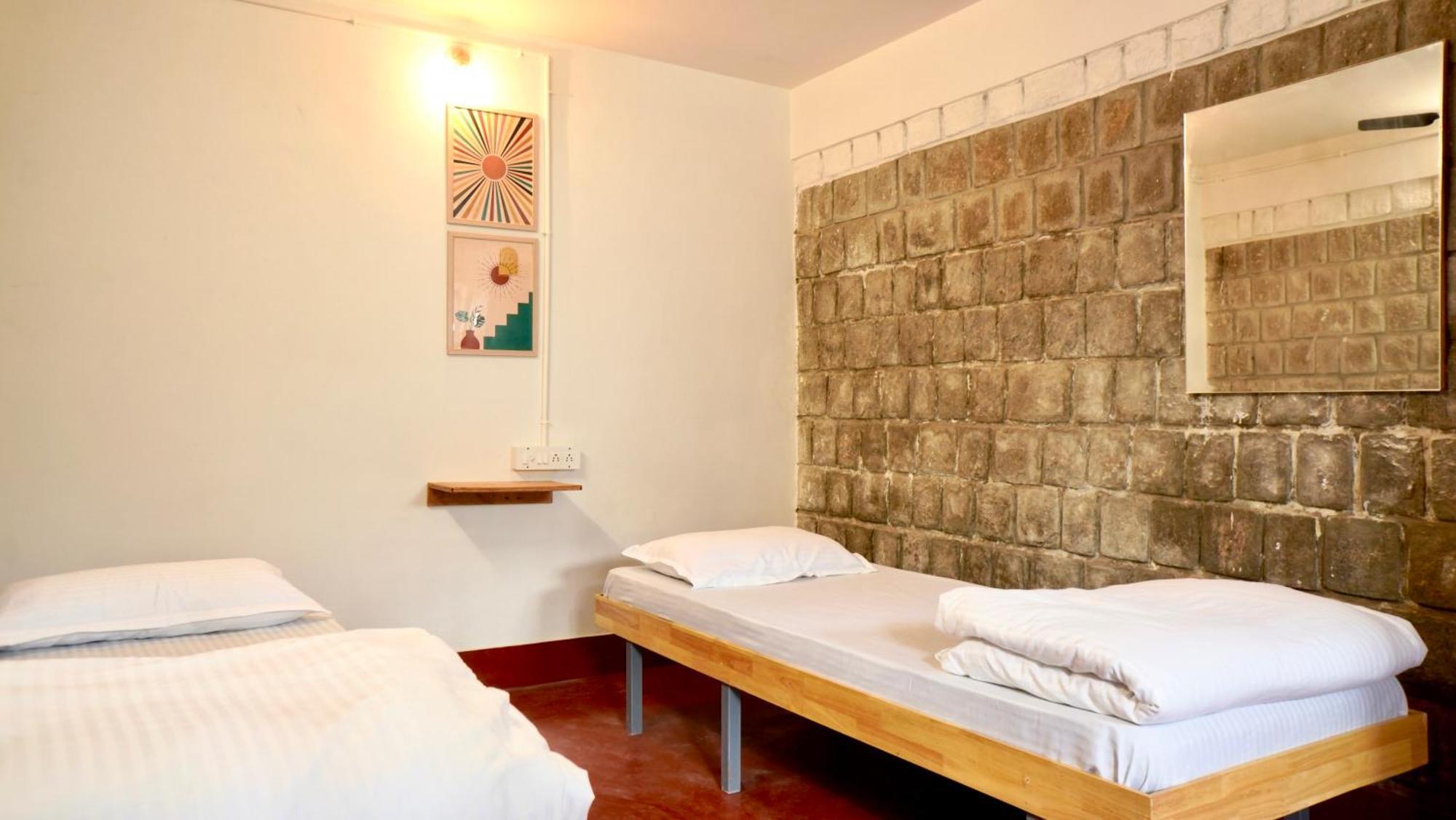 Roambay - Gokulam Hostel Mysore Exterior foto